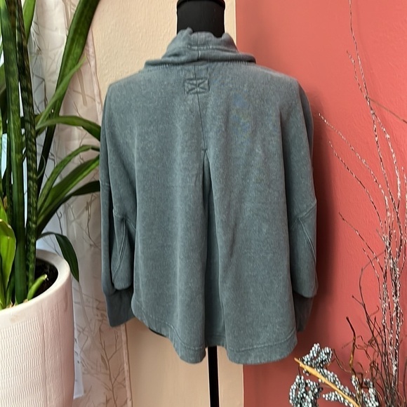 PRANA Cozy Up Poncho Cowl Neck Sweatshirt - Picture 7 of 10